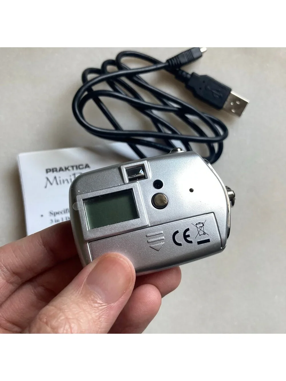 Praktica Minipix Lofi Mini Digital Toy Camera Keychain Tested